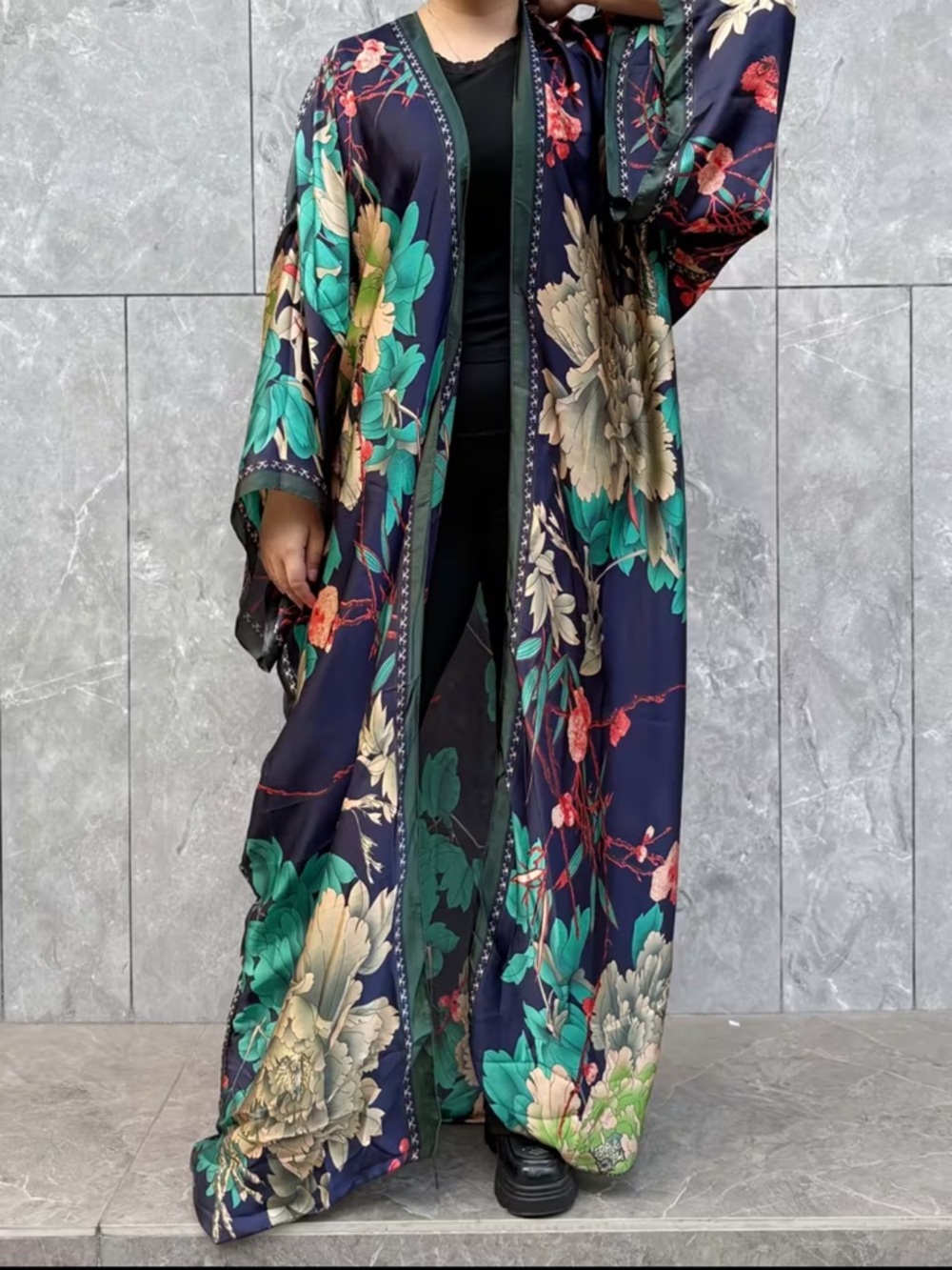 Silky kimono - Picture 4 of 5